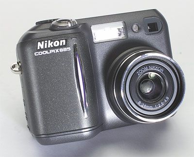 Nikon E885
